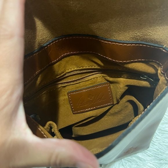 Patricia Nash Convertible Backpack - NWOT - Picture 8 of 9